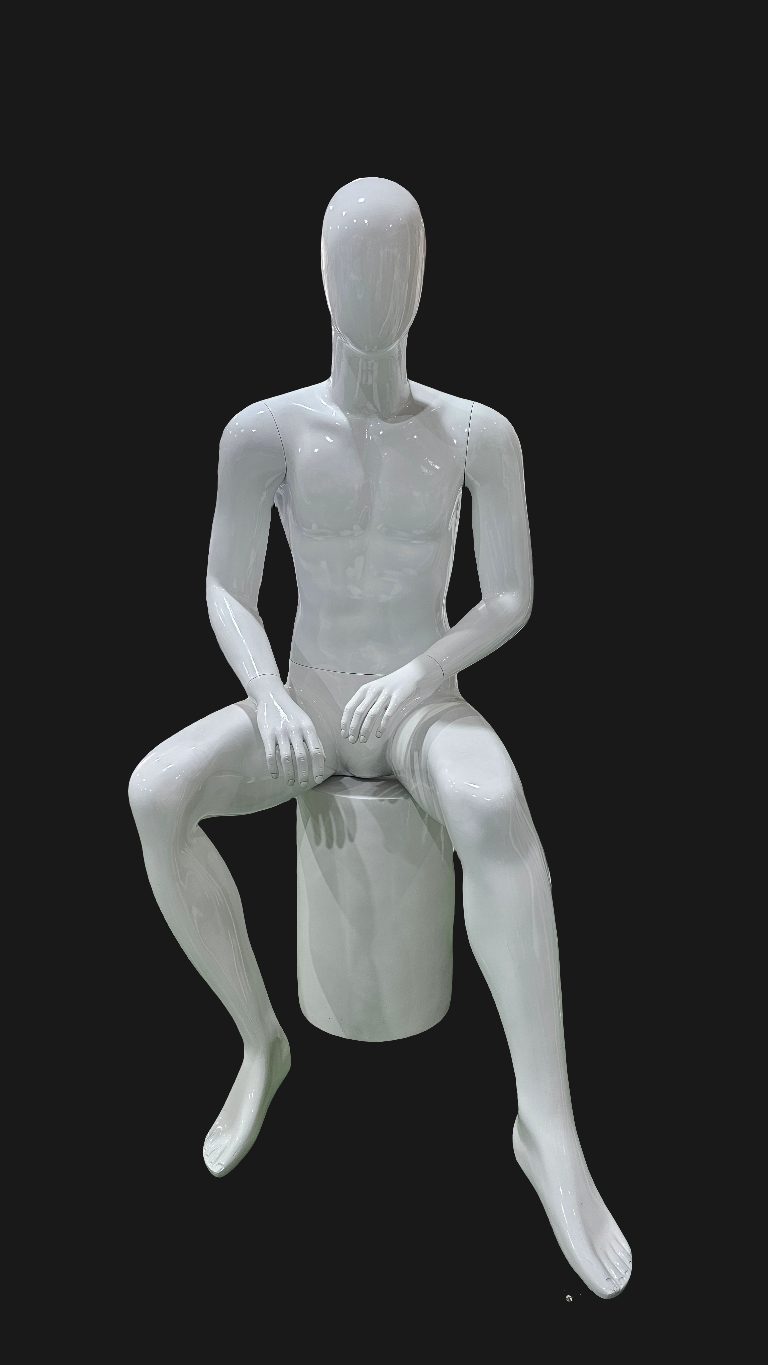 Maniqui blanco hombre sentado
