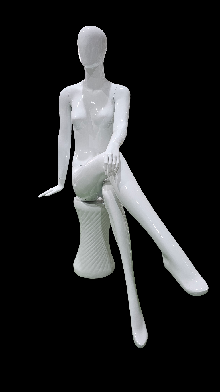 Maniqui mujer sentada blanco